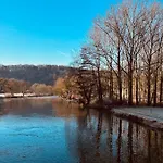 Σπίτι διακοπών Theriverside *