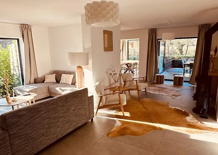 Theriverside Holiday home